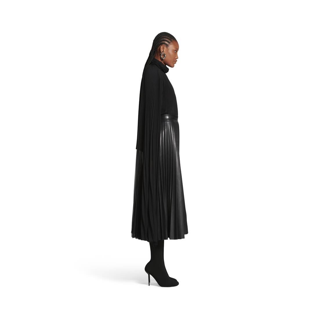 Women's Pleated Skirt in Black - 3