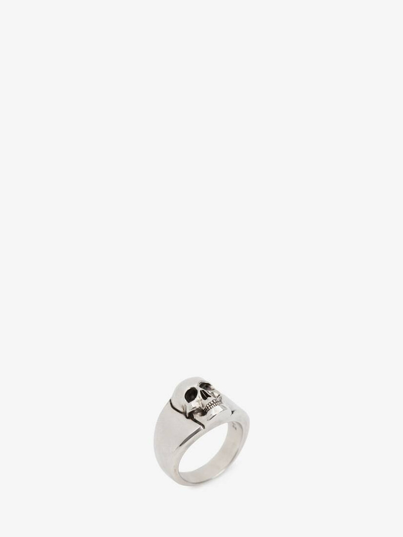 Alexander McQueen Skull Signet Ring in Antique Silver outlook