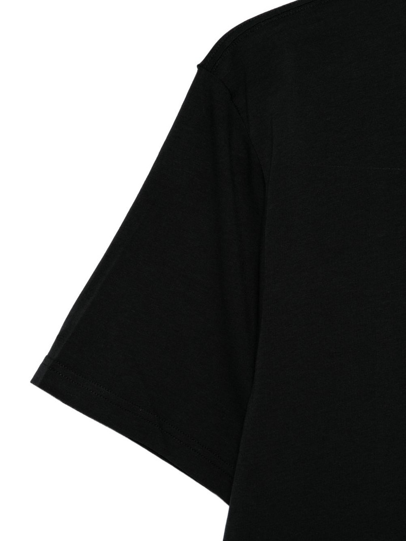 round-neck T-shirt 3