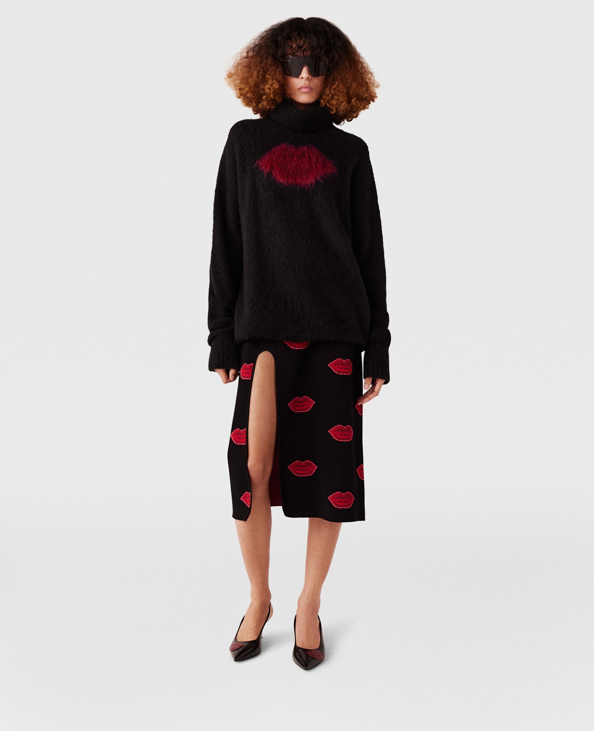 Lips Graphic Long-Sleeve Turtleneck Jumper - 6
