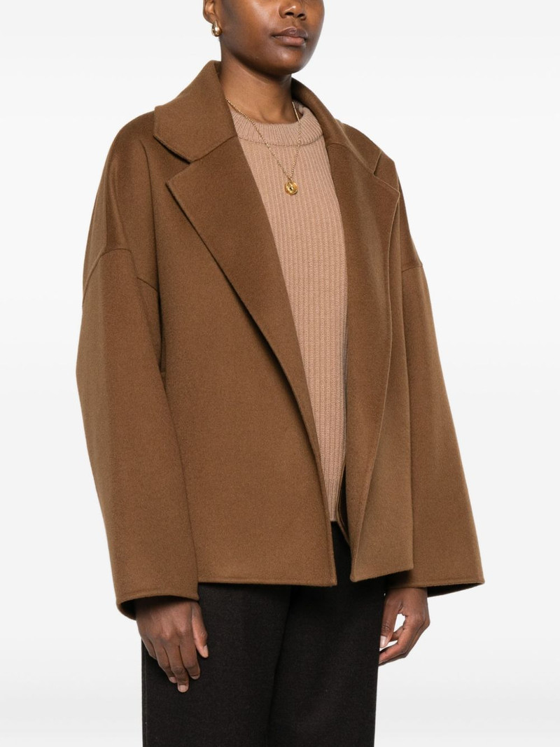 notched-lapel jacket 3