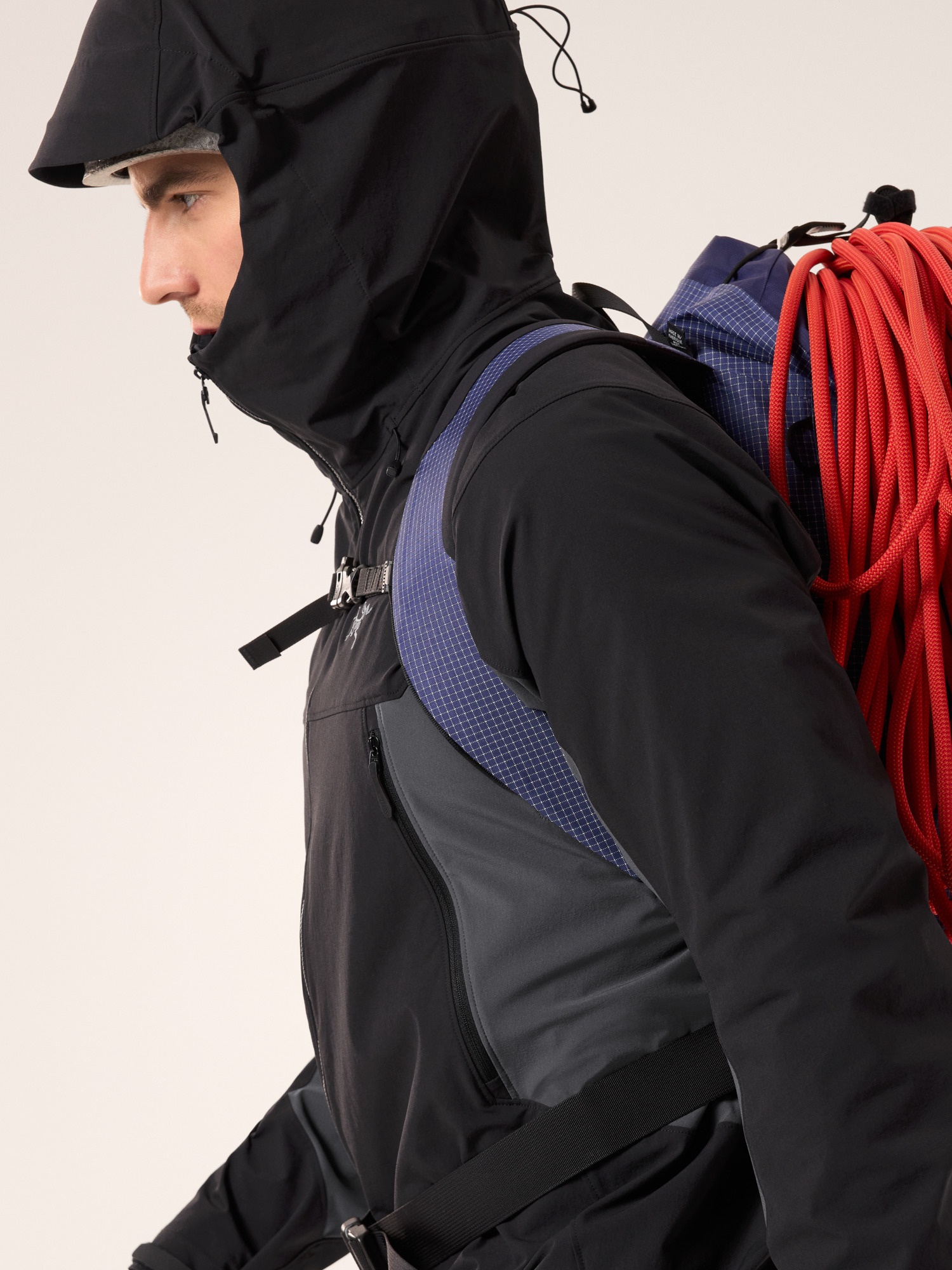 Serratus Hoody - 8