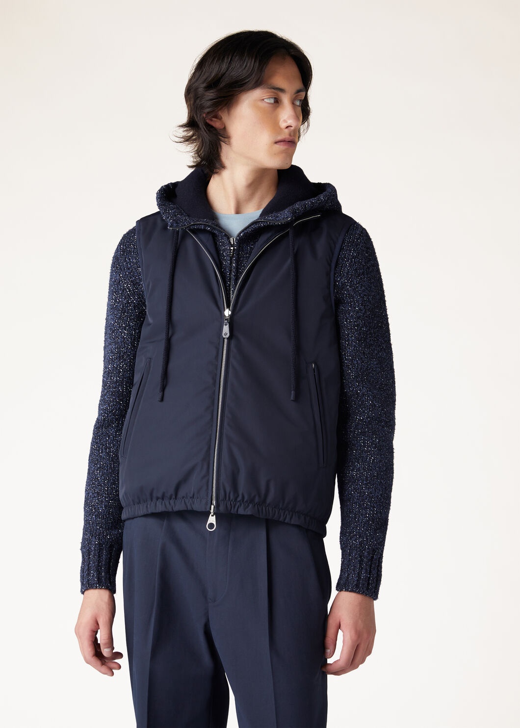 Tauri Vest - 4