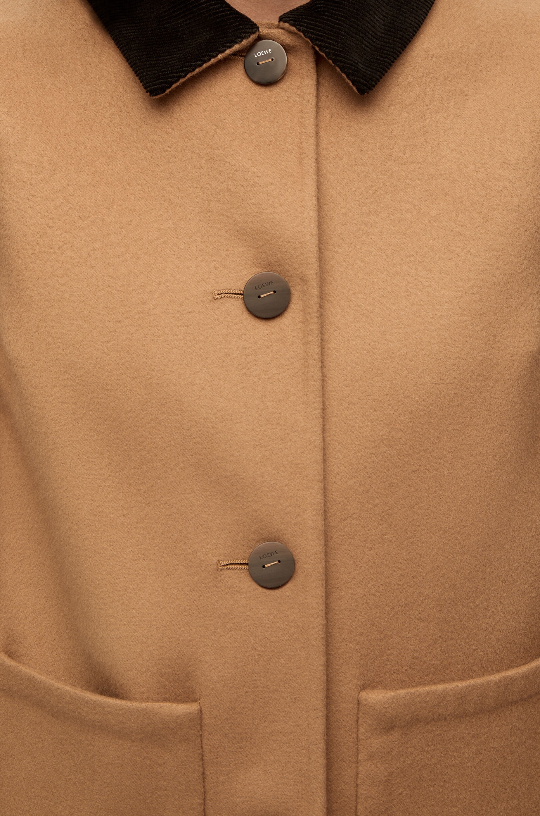 Short button jacket in wool and cashmere - 5