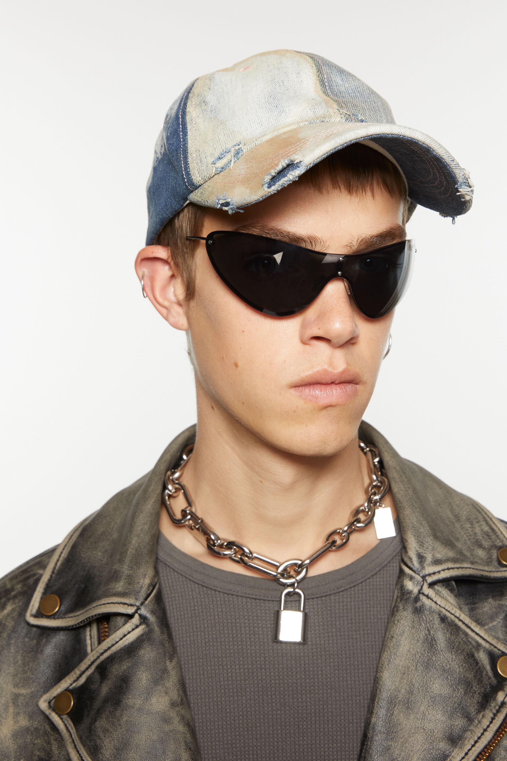 Metal frame sunglasses - Black/Black - 3