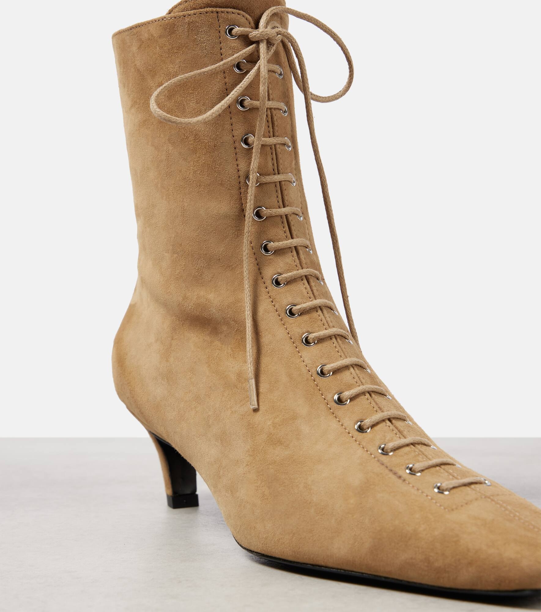 Suede lace-up boots - 5