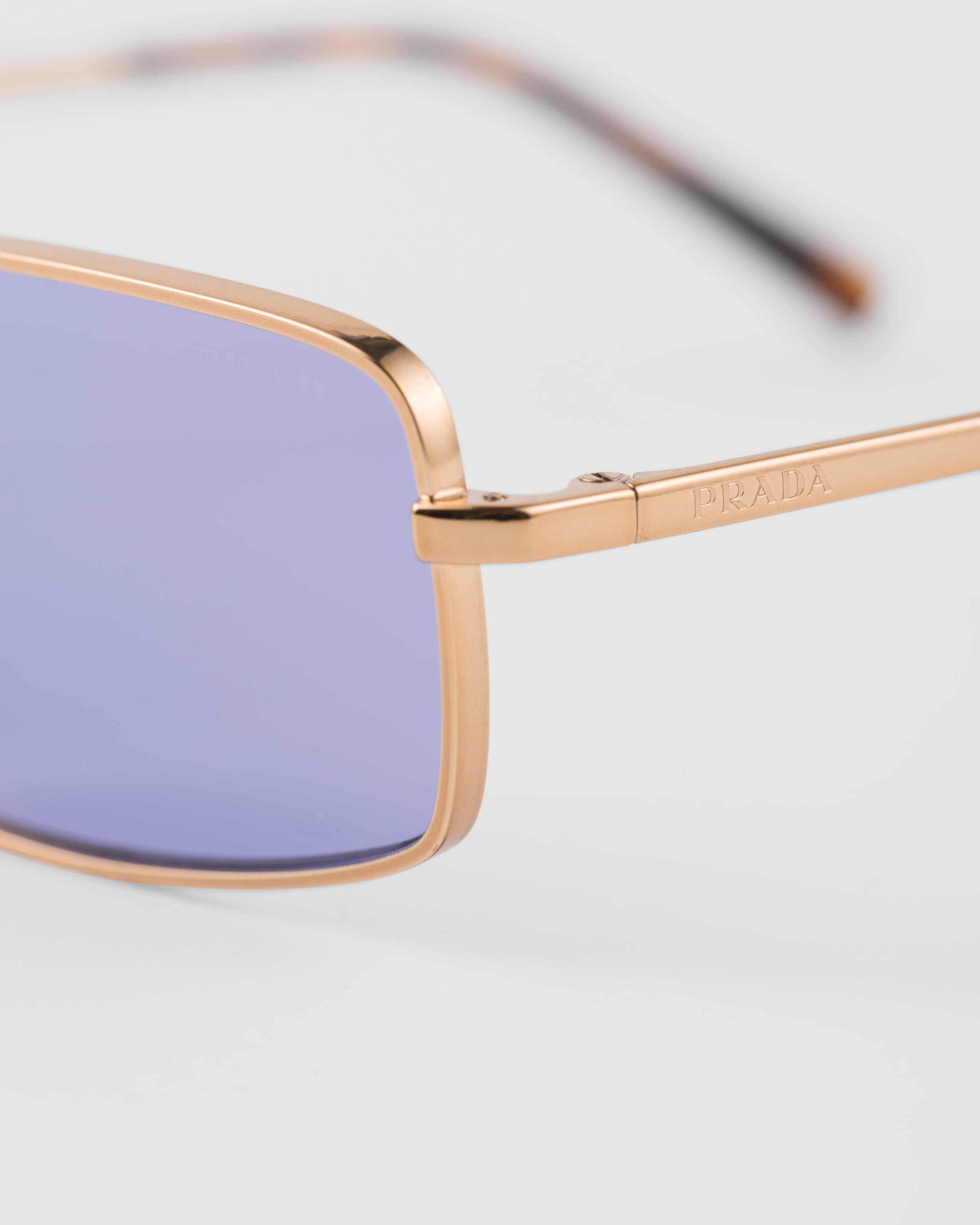 Sunglasses with the Prada logo - 5