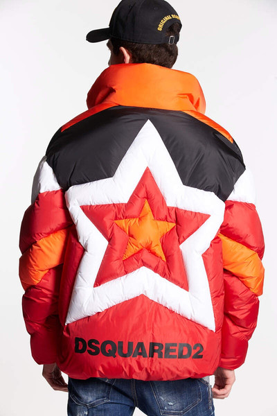 DSQUARED2 PUFFY STAR KABAN outlook