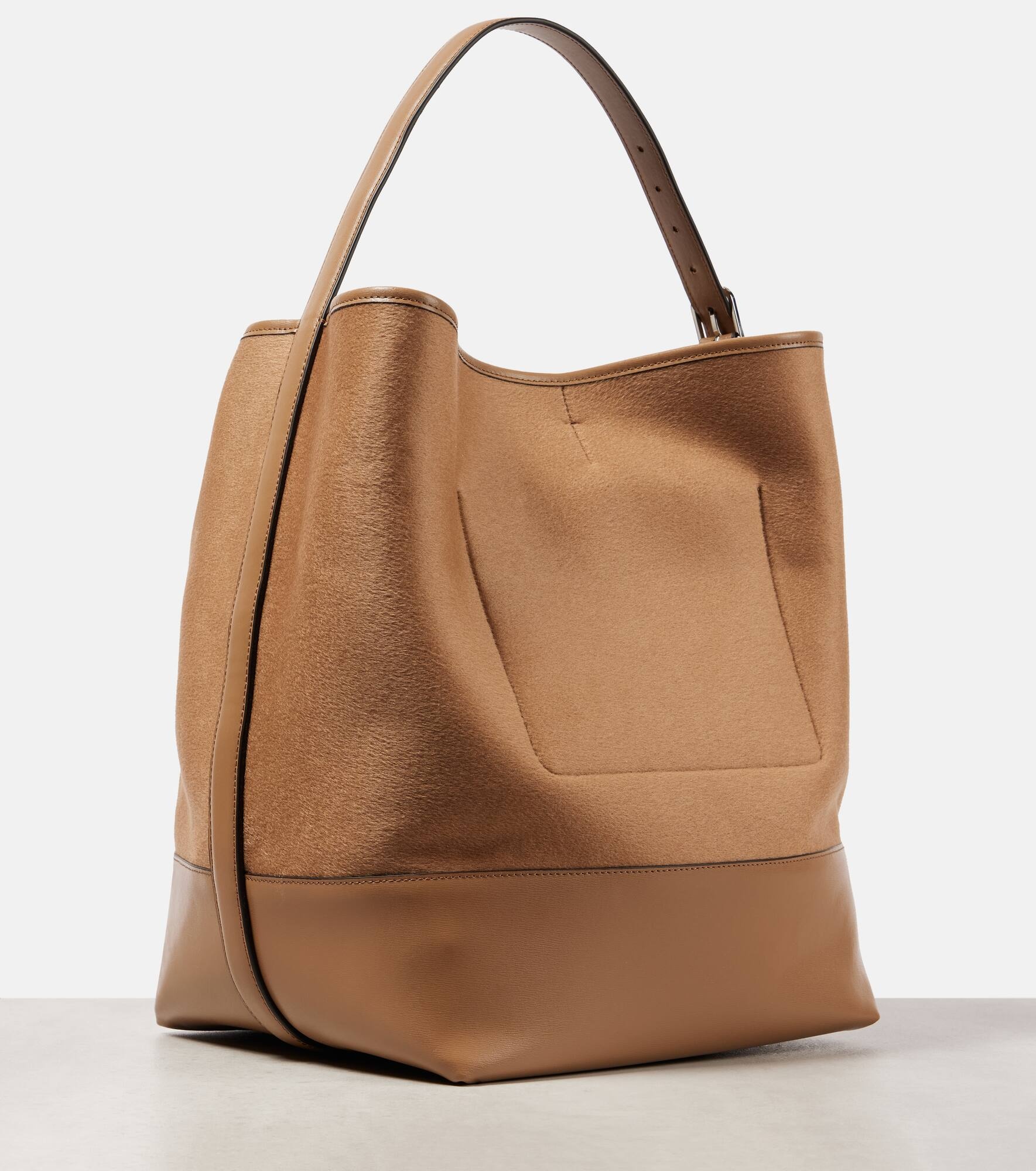Belted leather-trimmed wool tote bag - 4