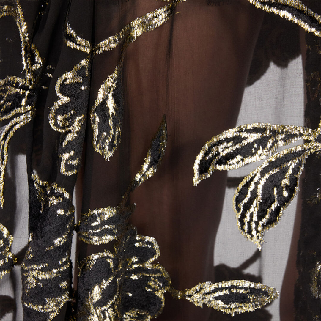 See-Through Robe With Floral Pattern - 5