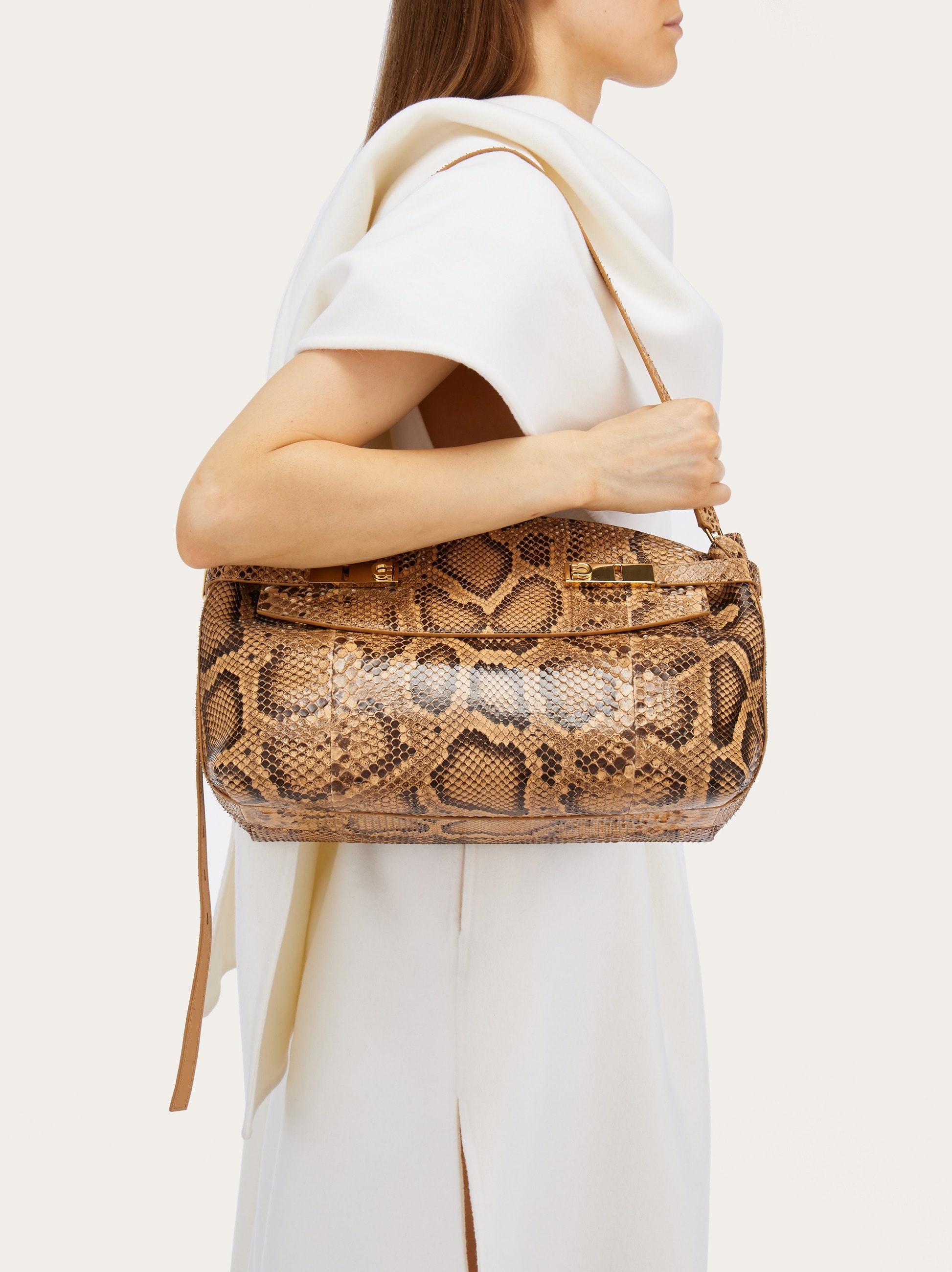 Hug shoulder bag - 3