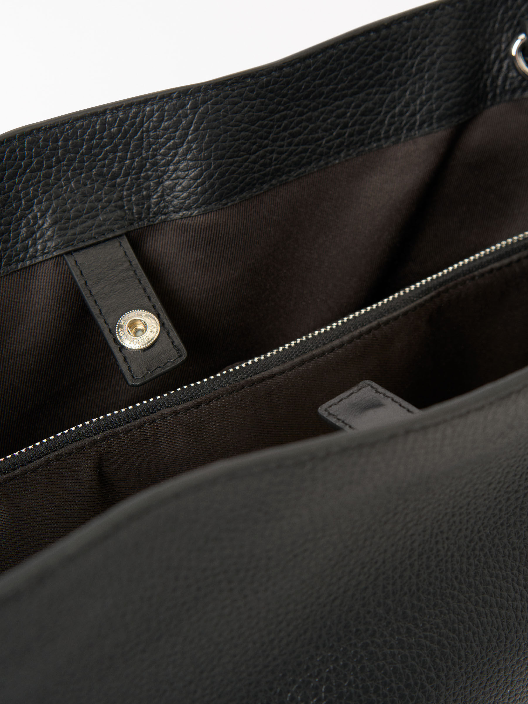Foru Grainy Leather Bag - 4