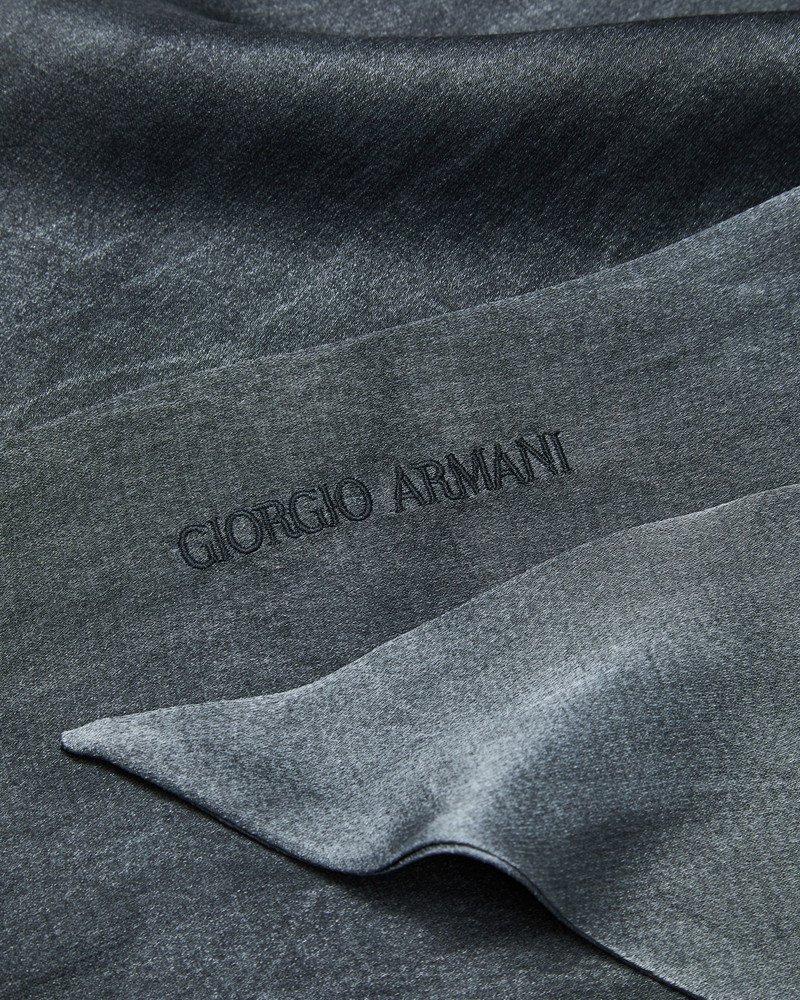 GIORGIO ARMANI SMALL SILK SCARF outlook