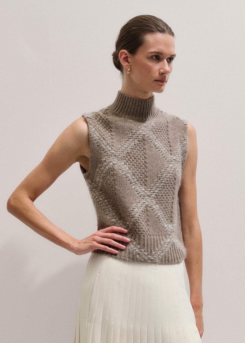 Argyle Knit Vest 5