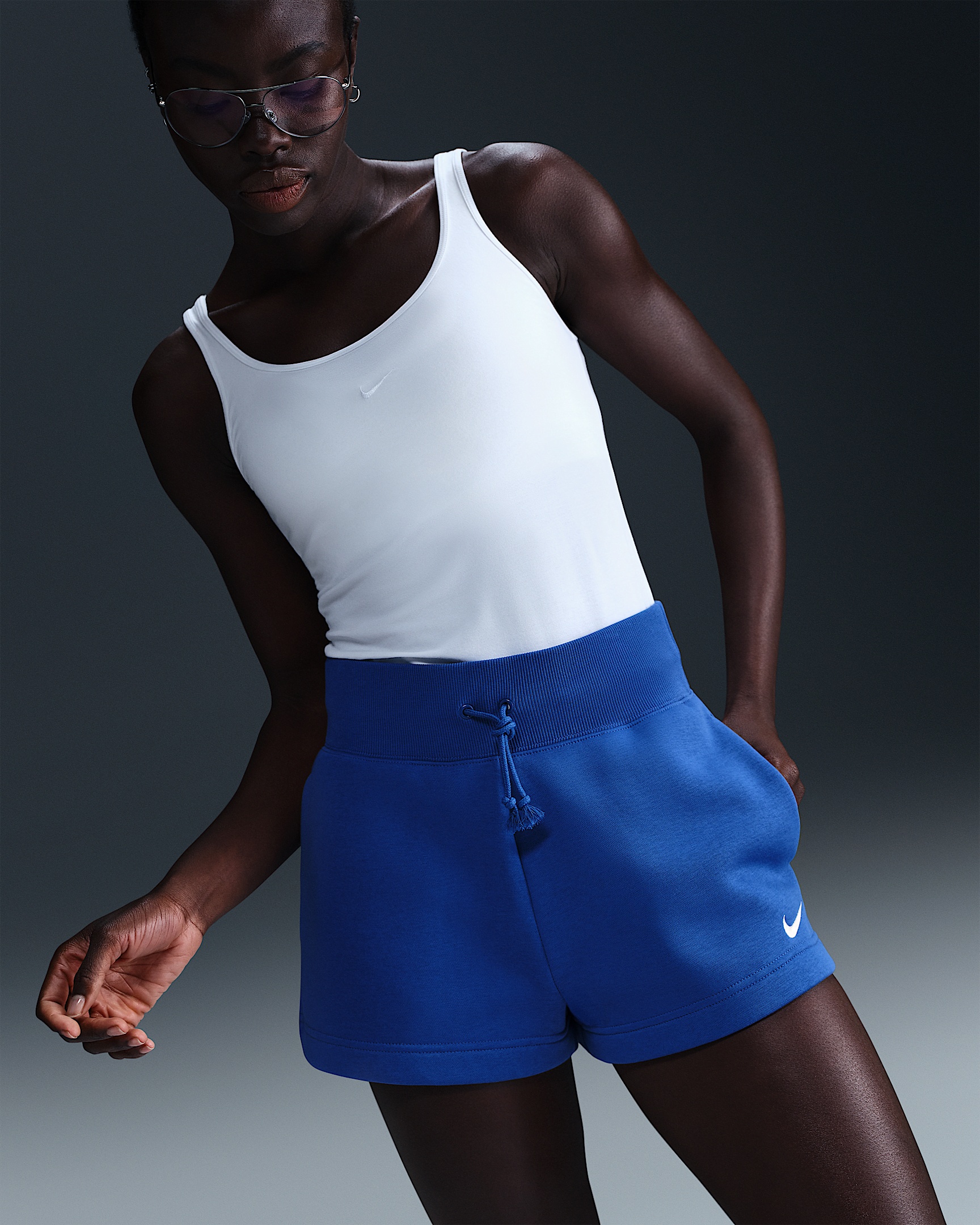 Nike Sportswear Phoenix Fleece Women's High-Waisted Loose Shorts - 2