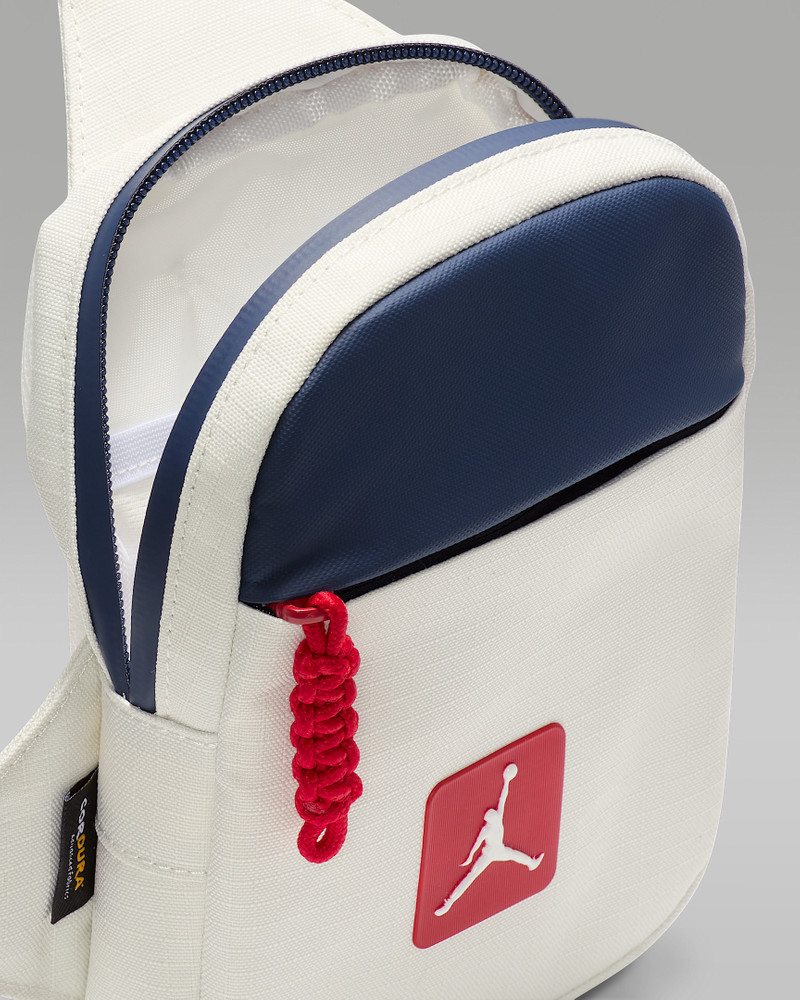 Jordan Hip Bag (1L) 4