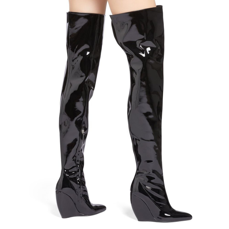 Giuseppe Zanotti Preety outlook