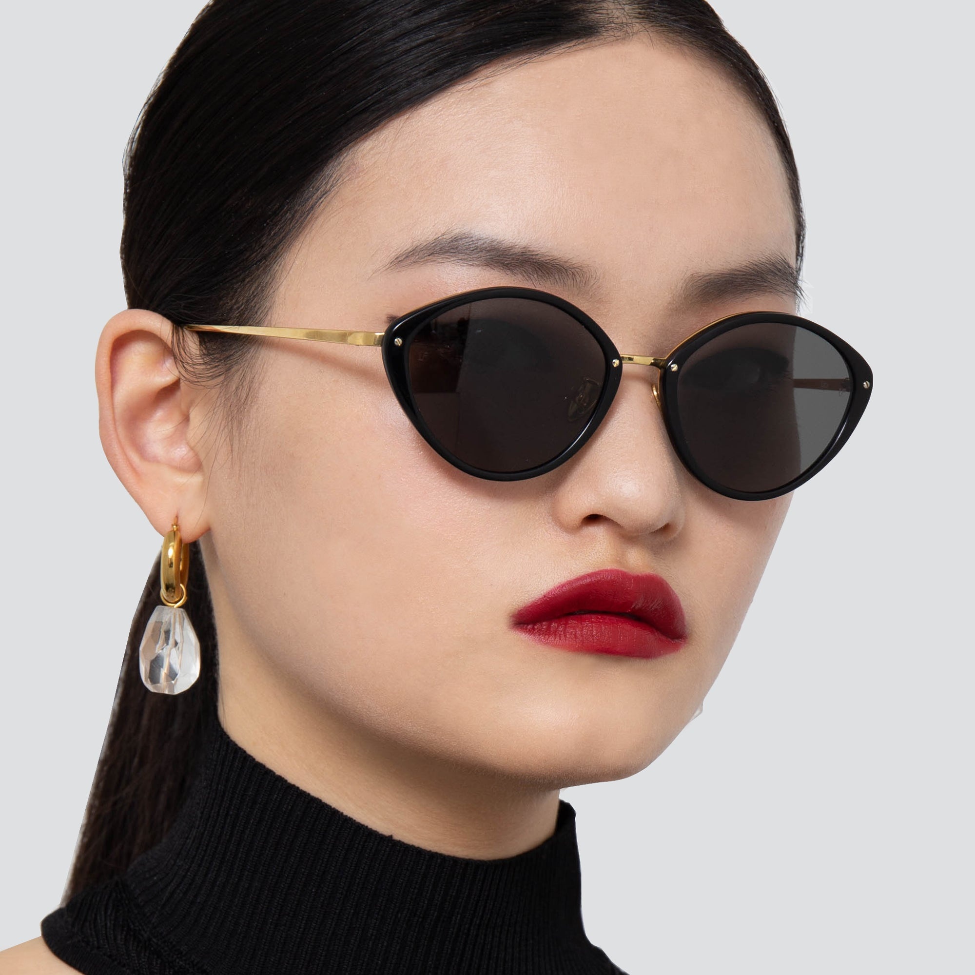 LUCY CAT EYE SUNGLASSES IN BLACK - 2