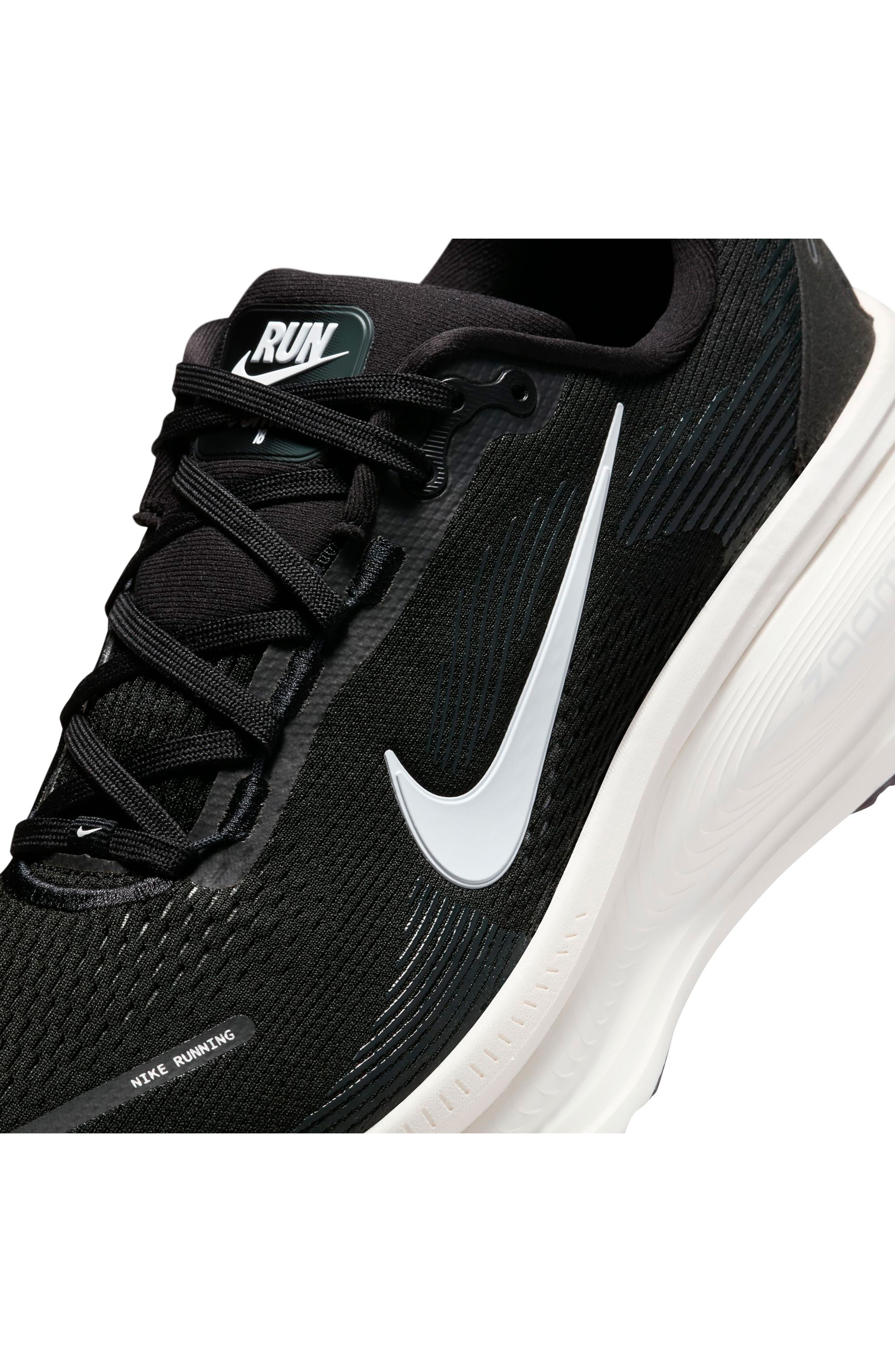 Nike Vomero 18 Running Shoe in 007 Black/smtwht at Nordstrom - 9