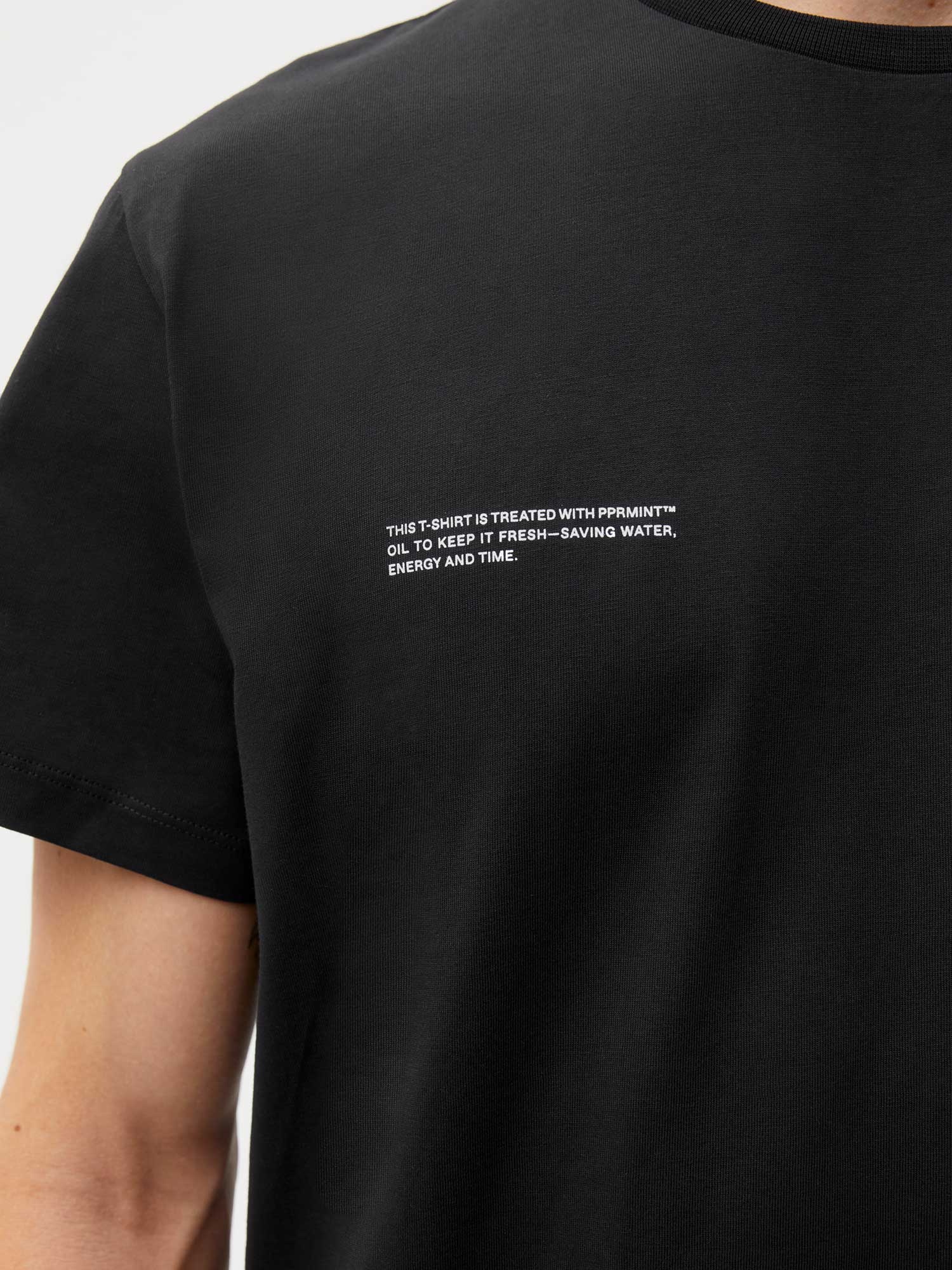 Cotton T-shirt with C-FIBER™ Core - Black - 3