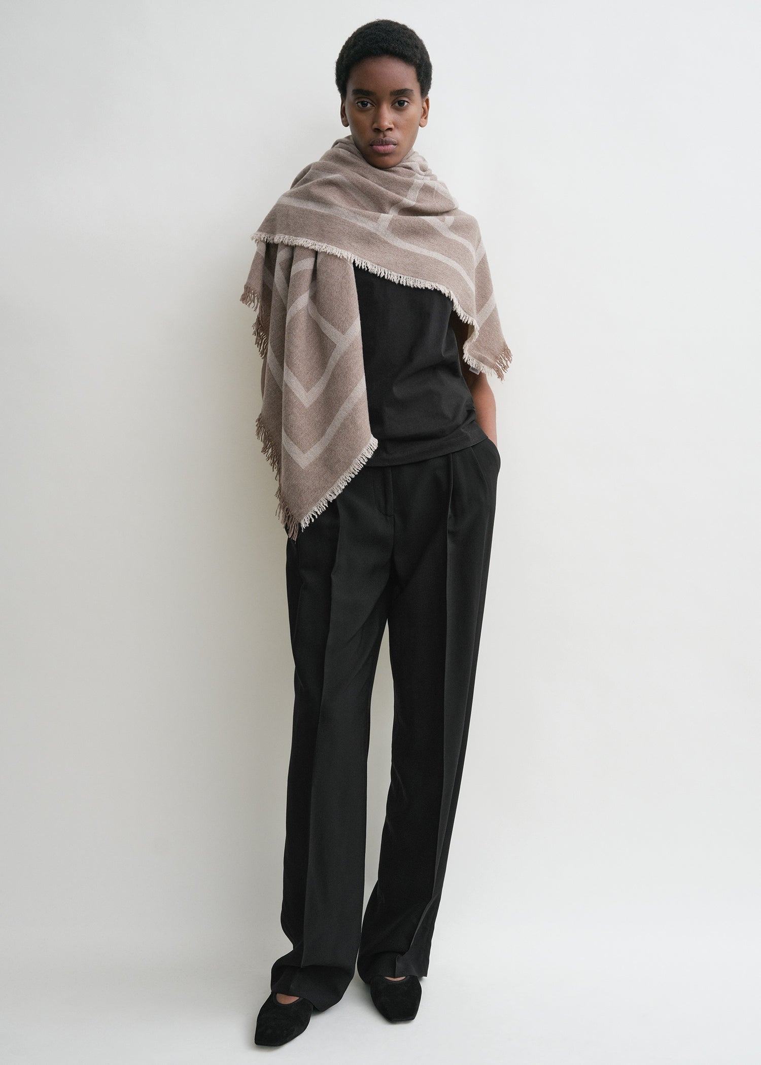 Monogram wool cashmere scarf tobacco - 2