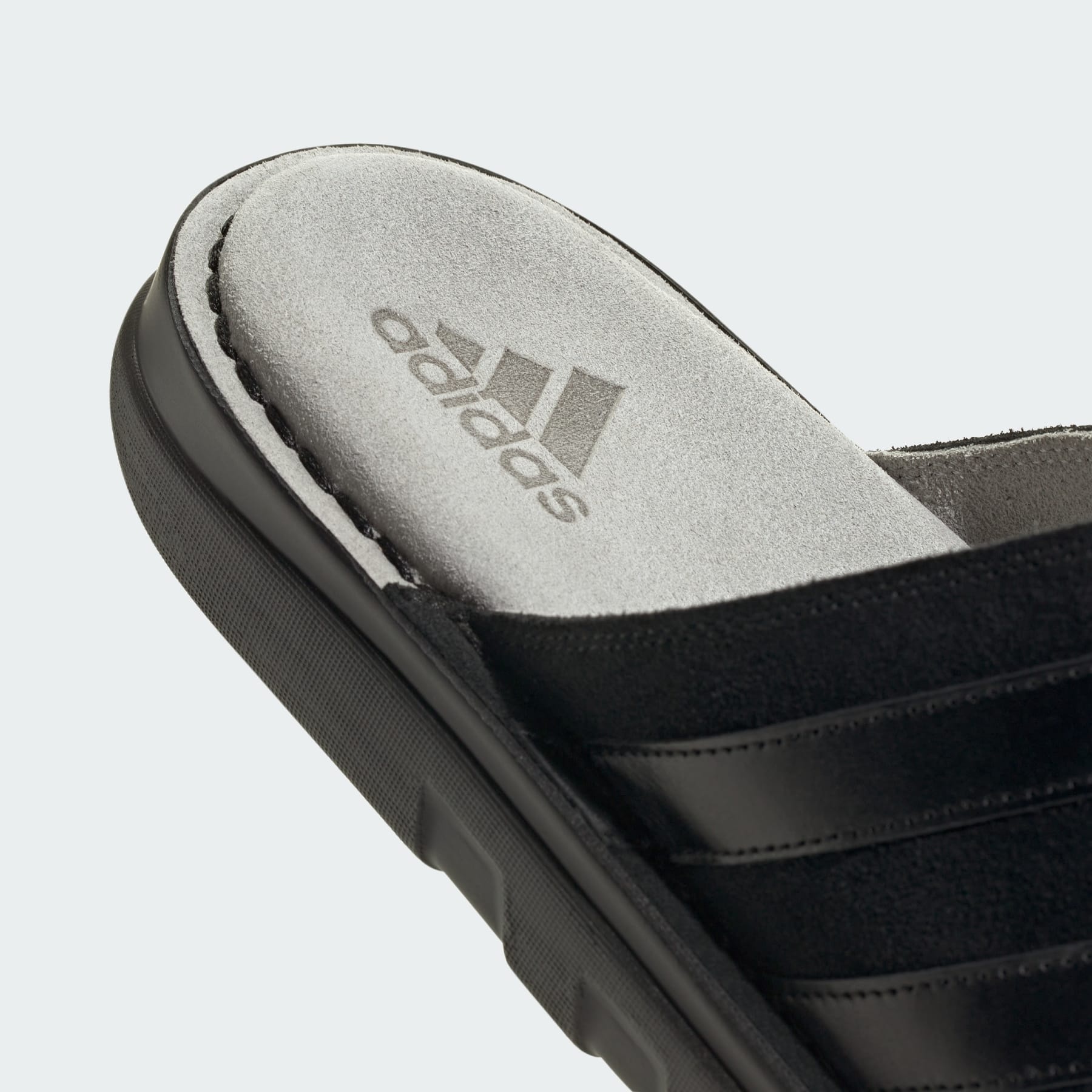 靴 adidas adiclog adidas Adiclog Shoes | REVERSIBLE