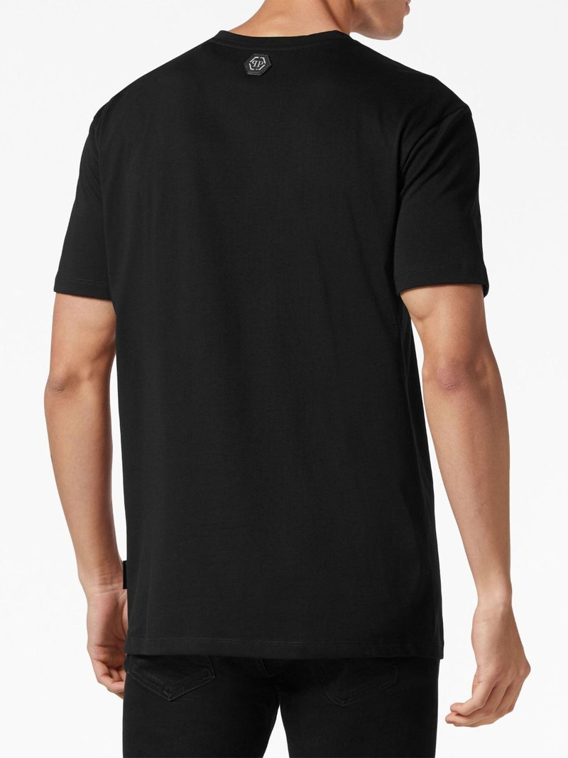 Gothic logo-patch T-shirt 4