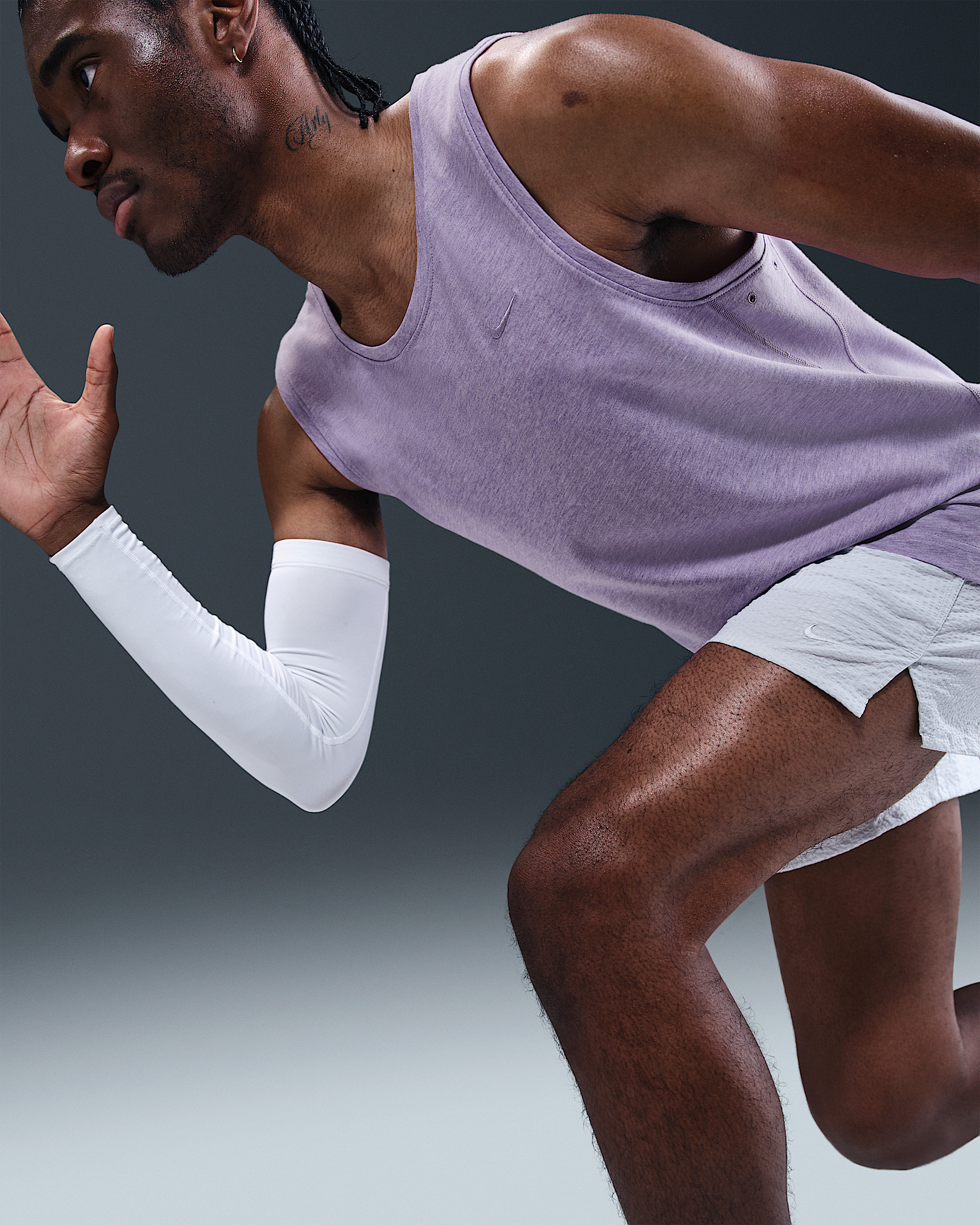 Nike Primary Men's Dri-FIT Versatile Tank - 3