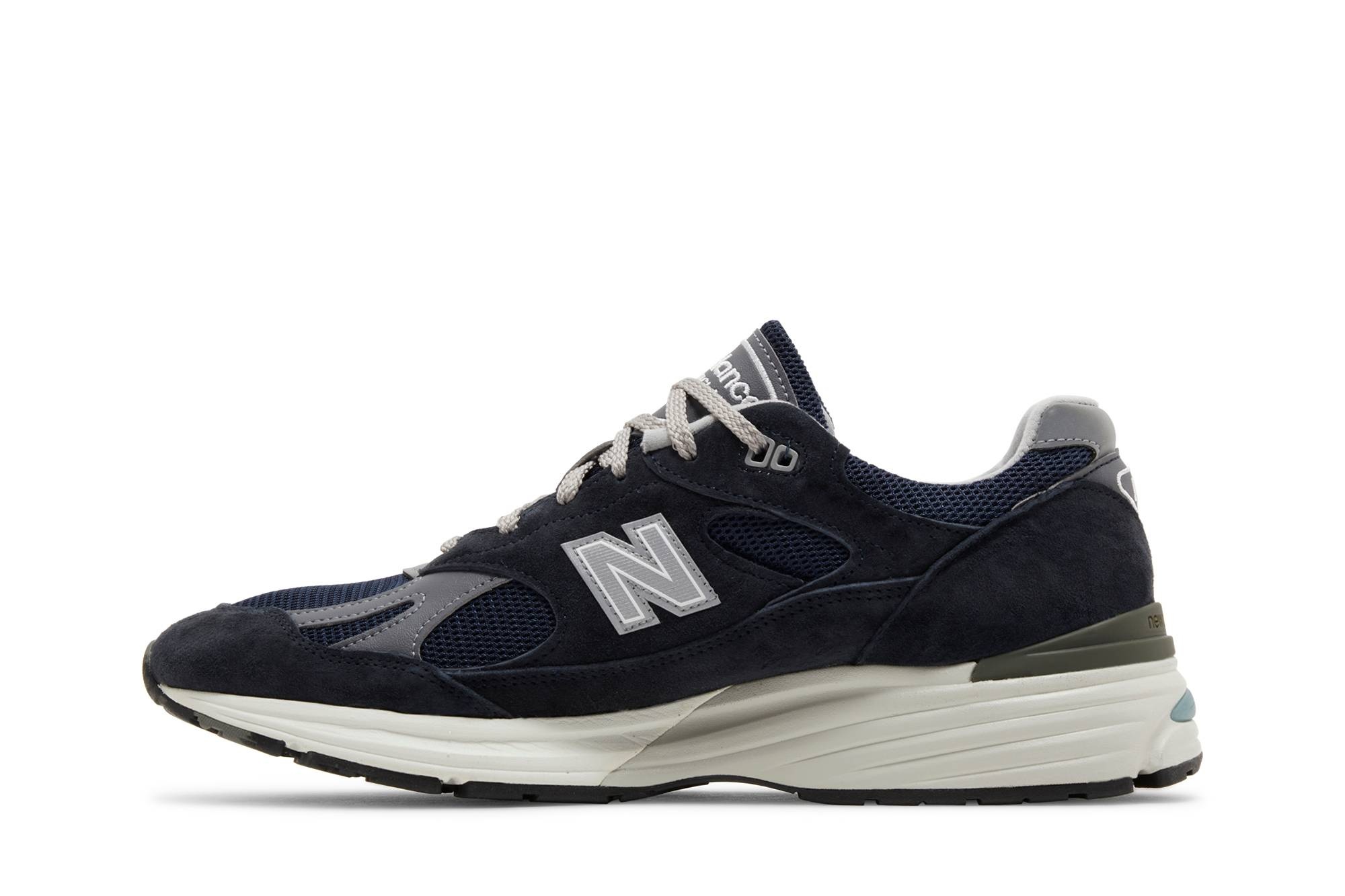 991v2 Made in England 'Dark Navy' - 3