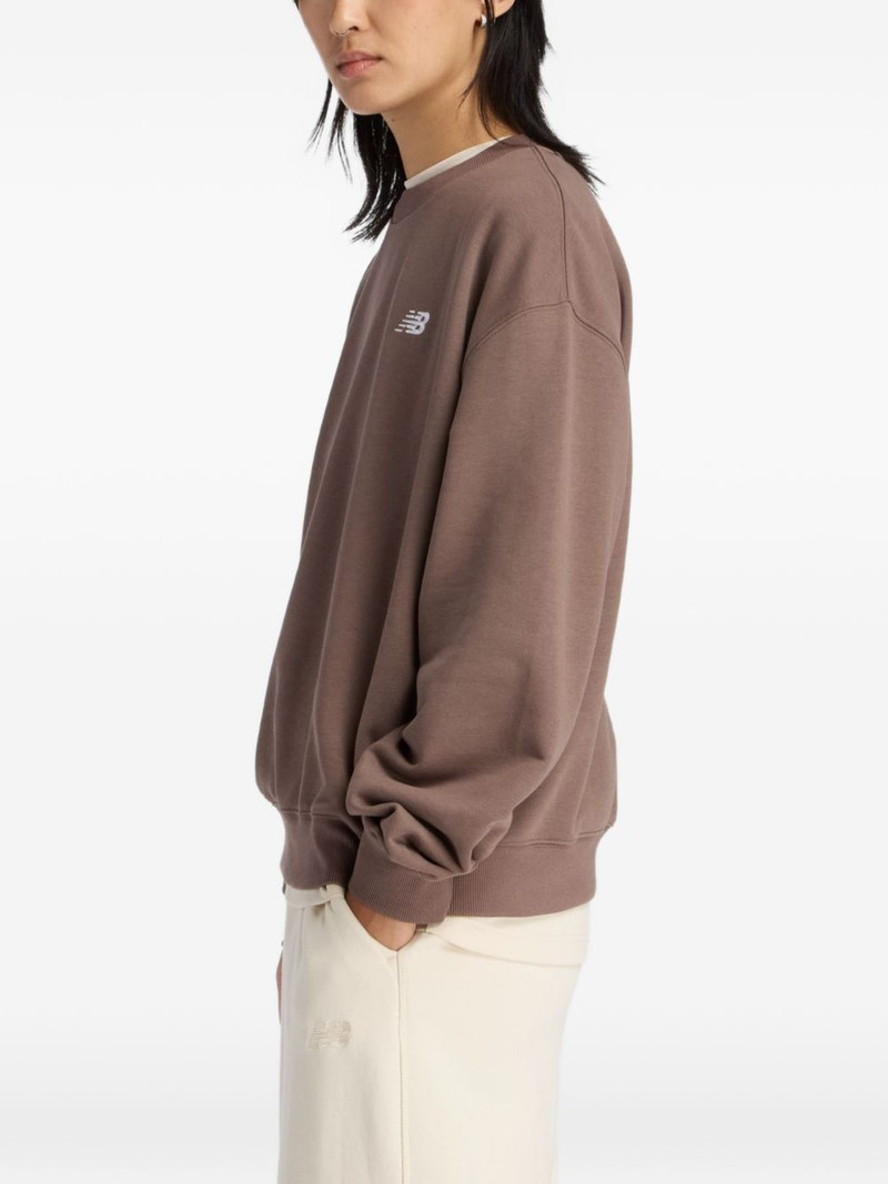 New Balance Essentials logo crew sweater outlook