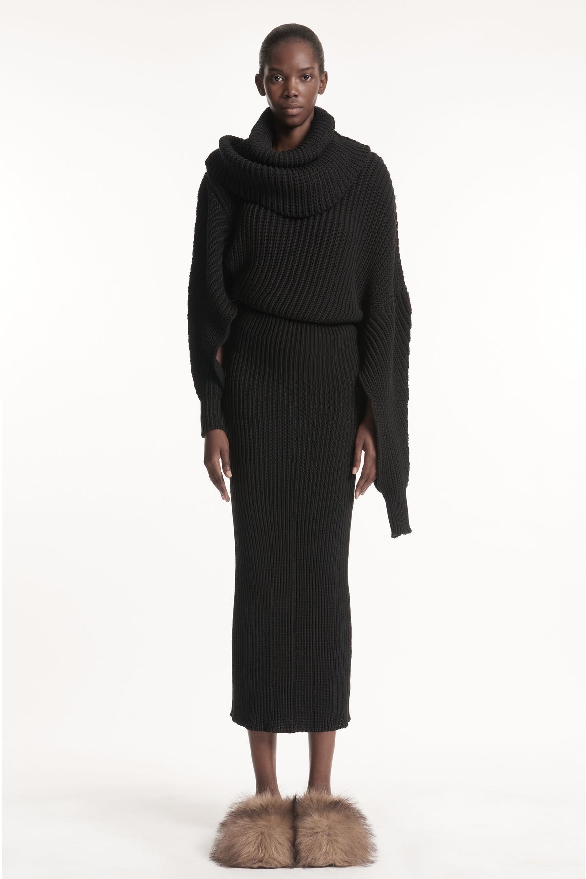 KNIT MAXI SNOOD DRESS WITH SLEEVE OPENING BLACK - 1