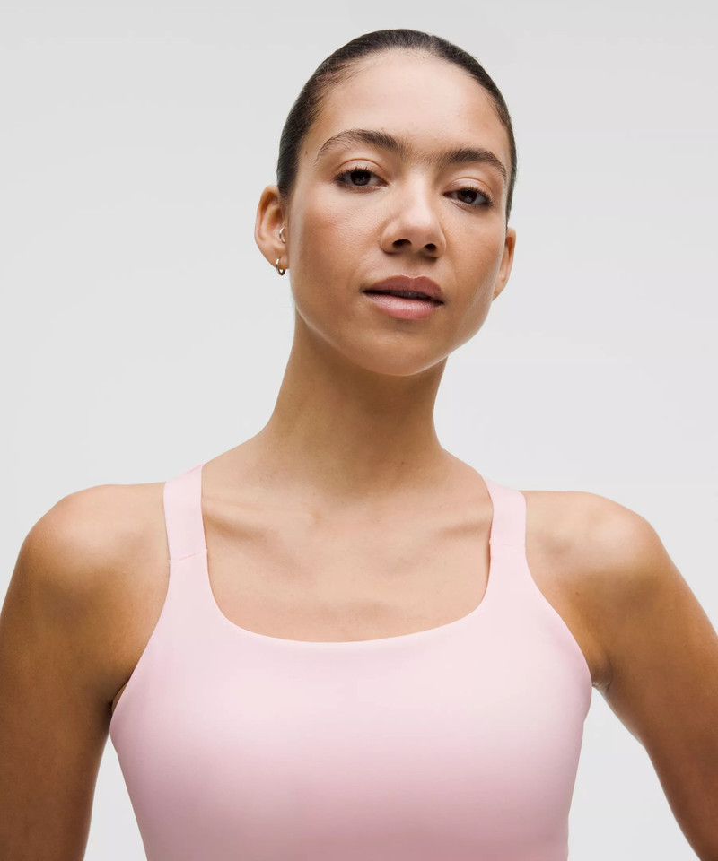 Ultralu Square-Neck Workout Bra *Medium Support, D/DD Cup 4