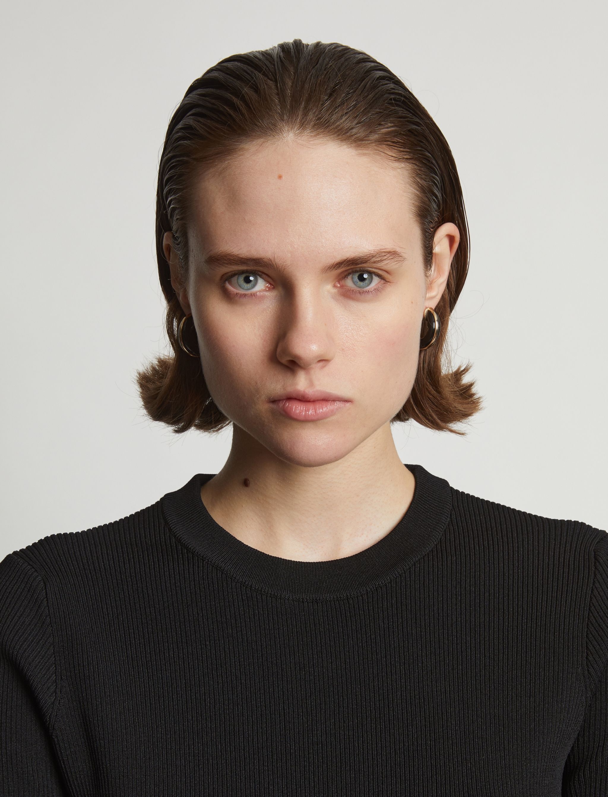 MINI HOOP EARRINGS - 4