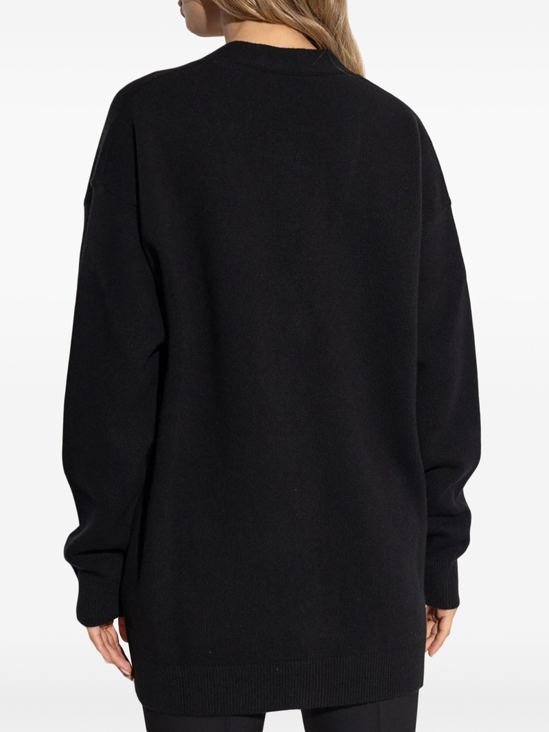 Medusa-button cardigan 4