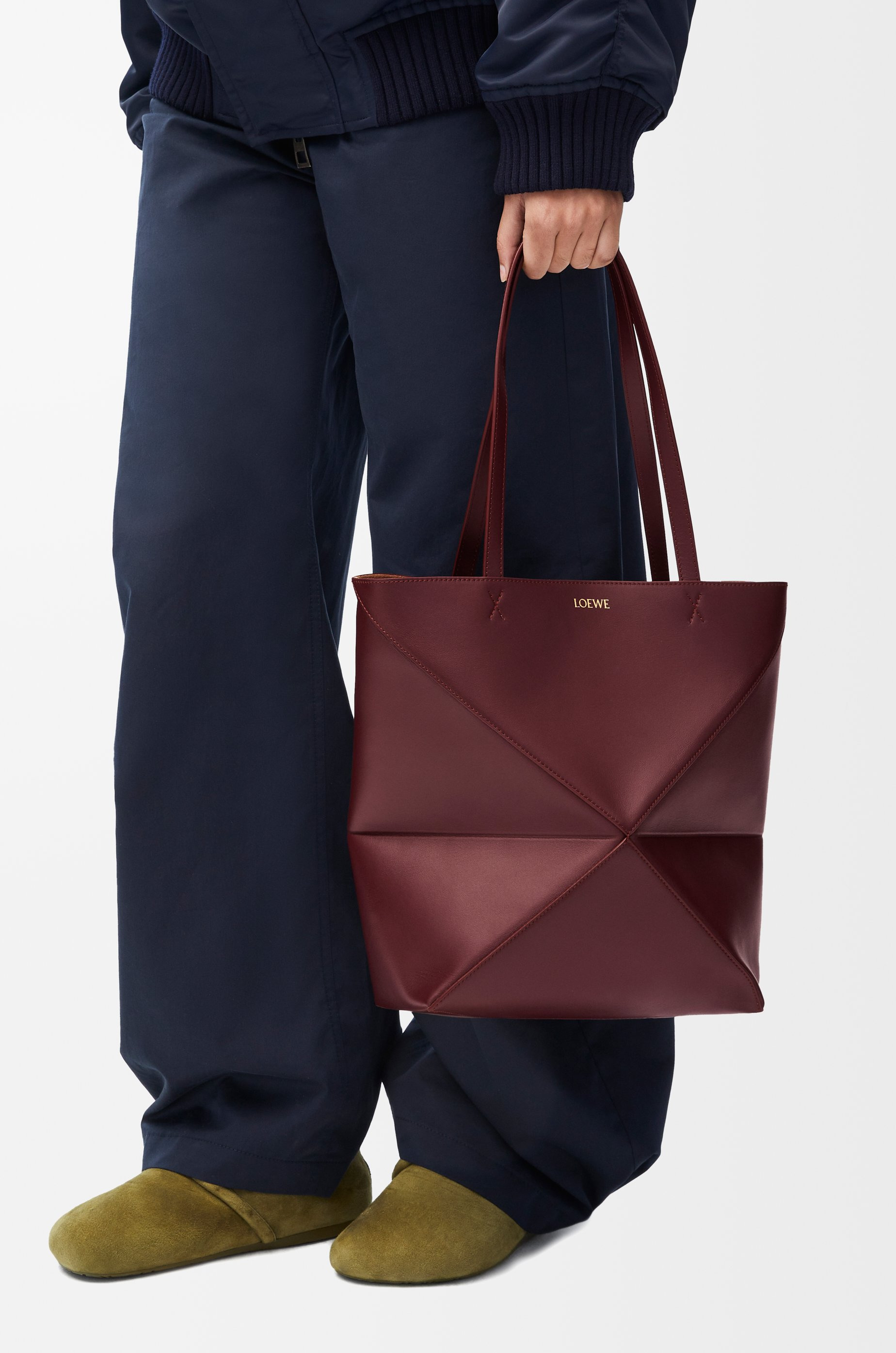 Puzzle Fold Tote in shiny calfskin - 2