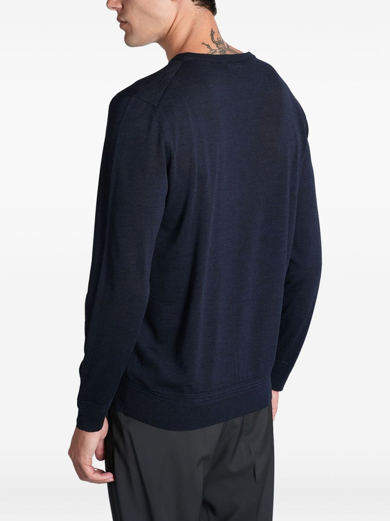 round-neck sweater 4