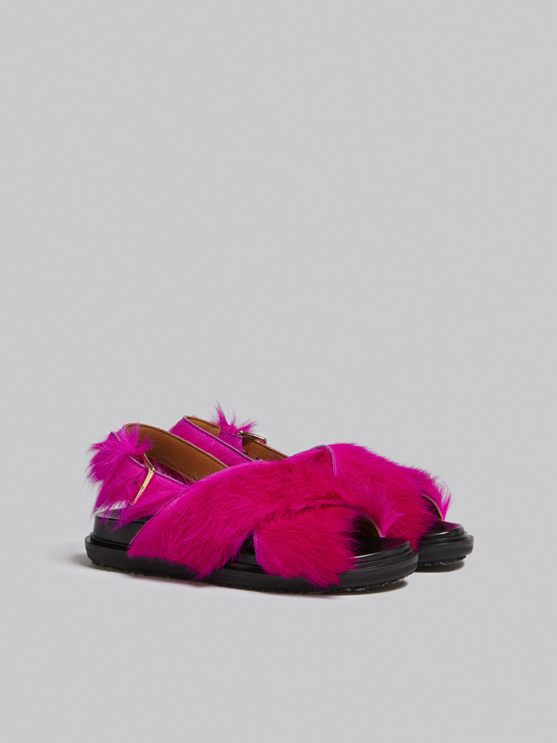 Marni FUCHSIA LONG-HAIR CALFSKIN FUSSBETT outlook