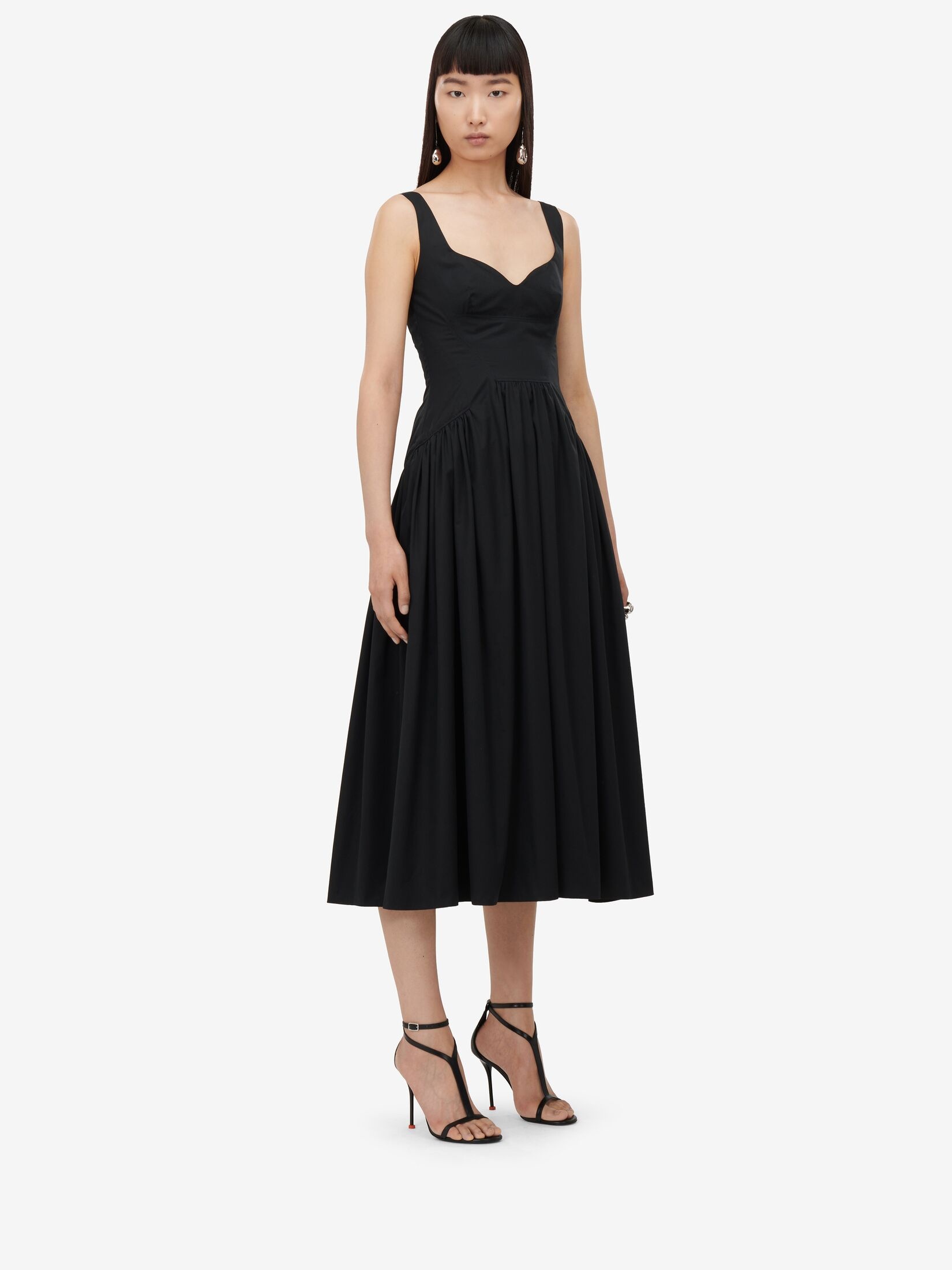 Women's Sweetheart Neckline Midi Dress in Black - 3