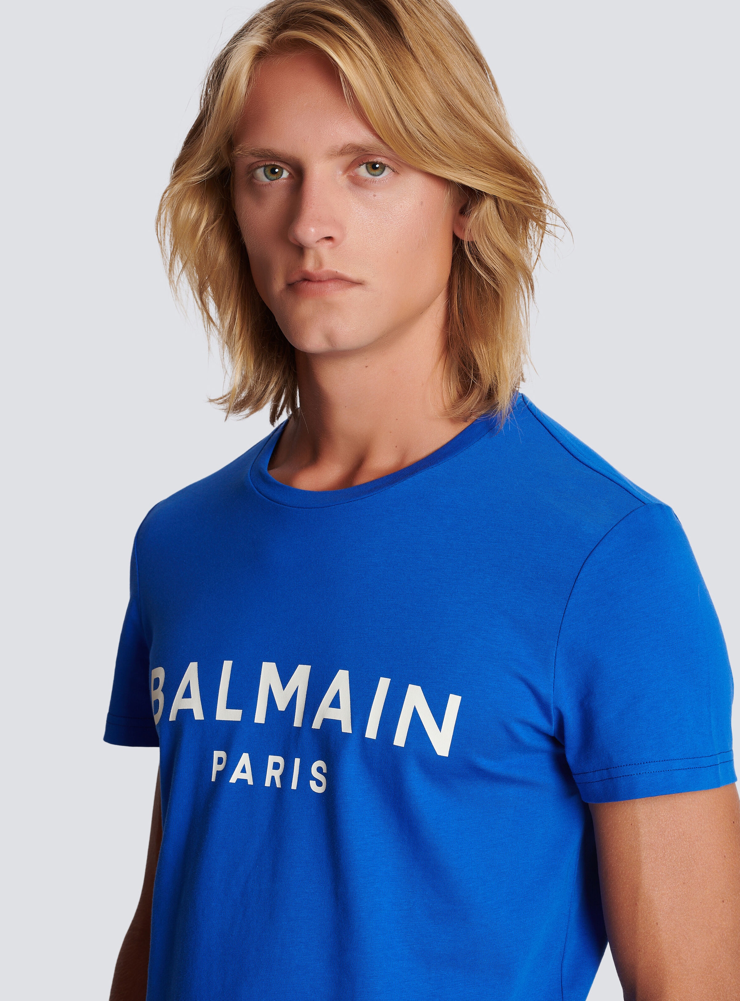 Eco-responsible cotton T-shirt with Balmain logo print - 6