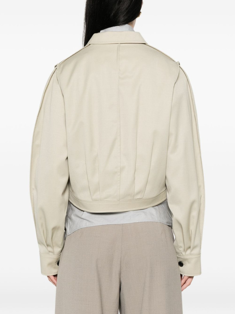 buttoned jacket 4