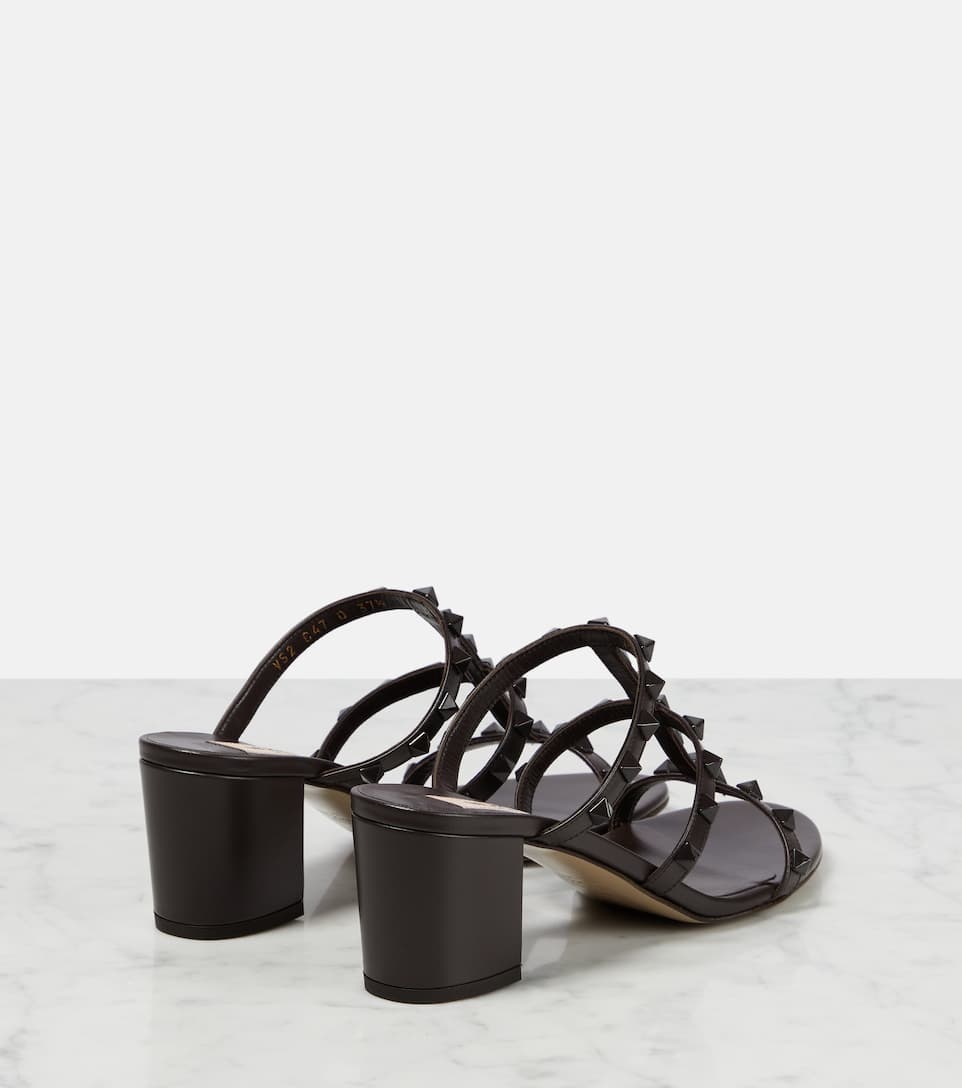 Rockstud leather mules - 3