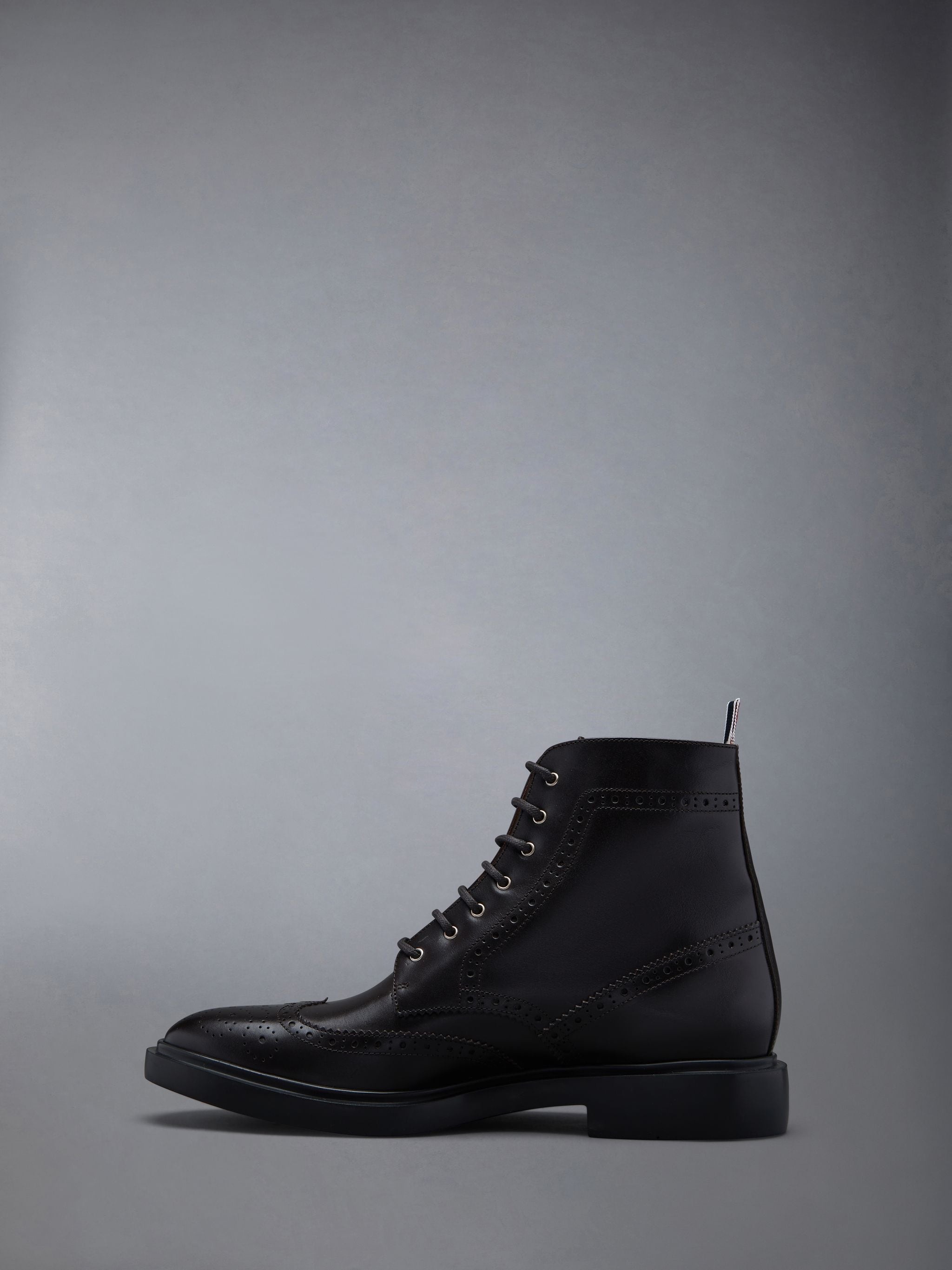 Pebble Grain Wingtip Boot - 3