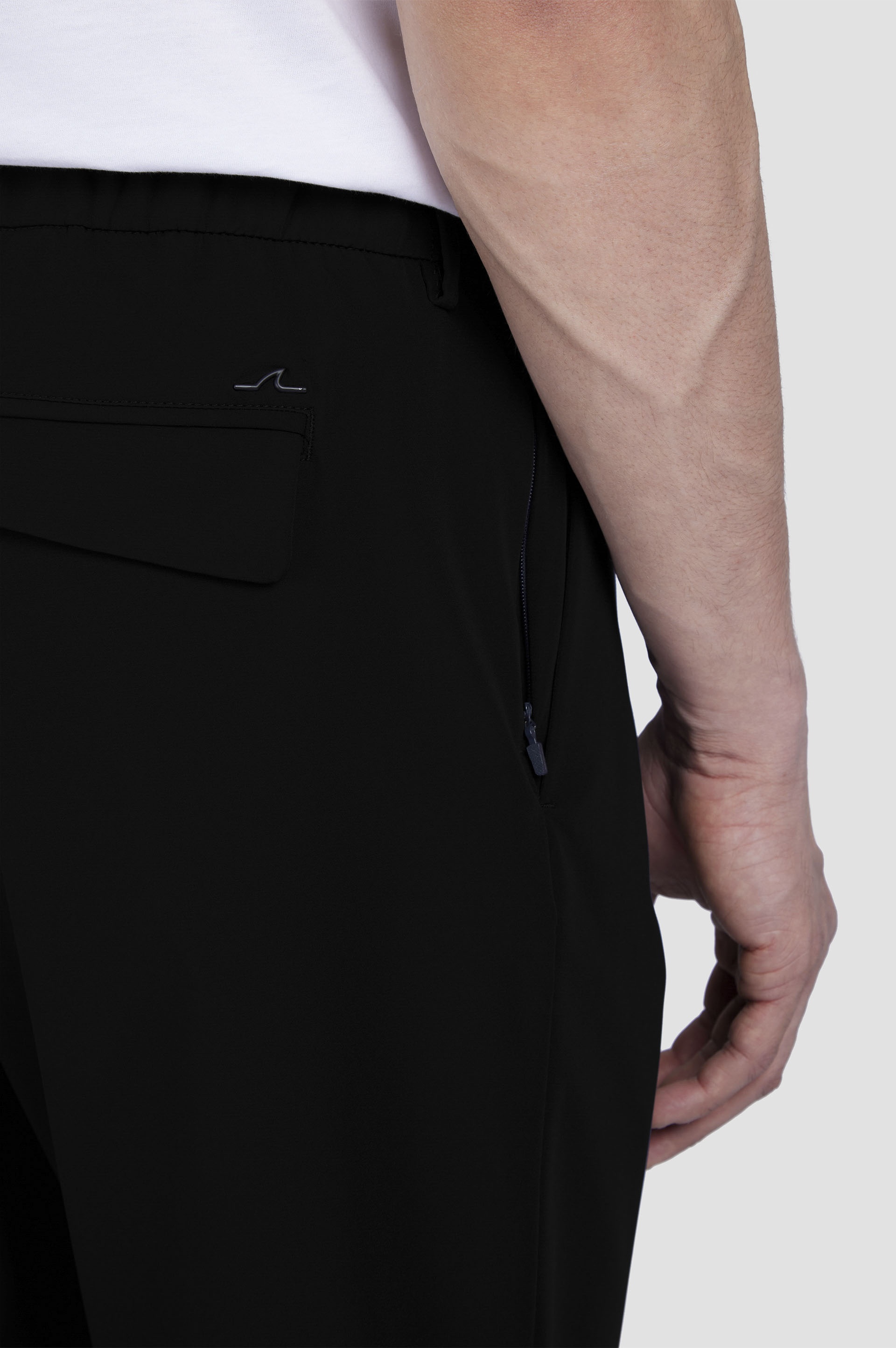 DYNAMIC STRETCH BERMUDA SHORTS - 4
