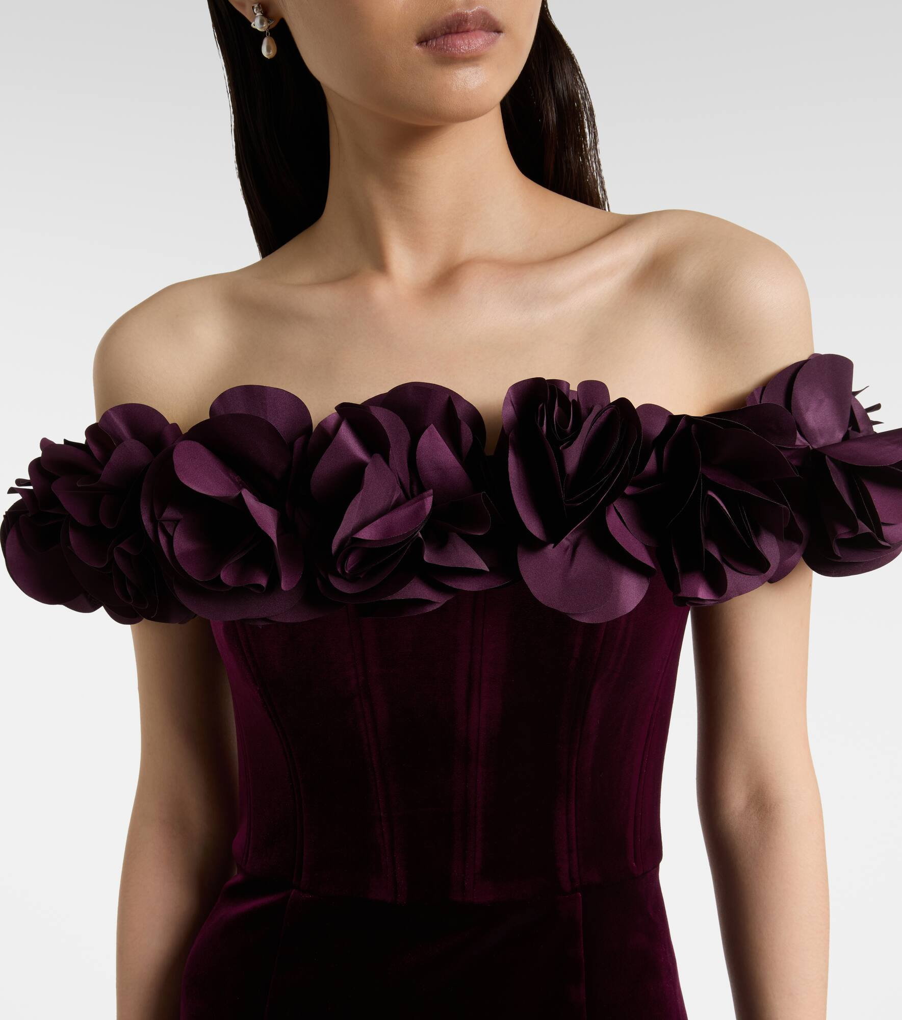 Charles off-shoulder velvet gown - 4