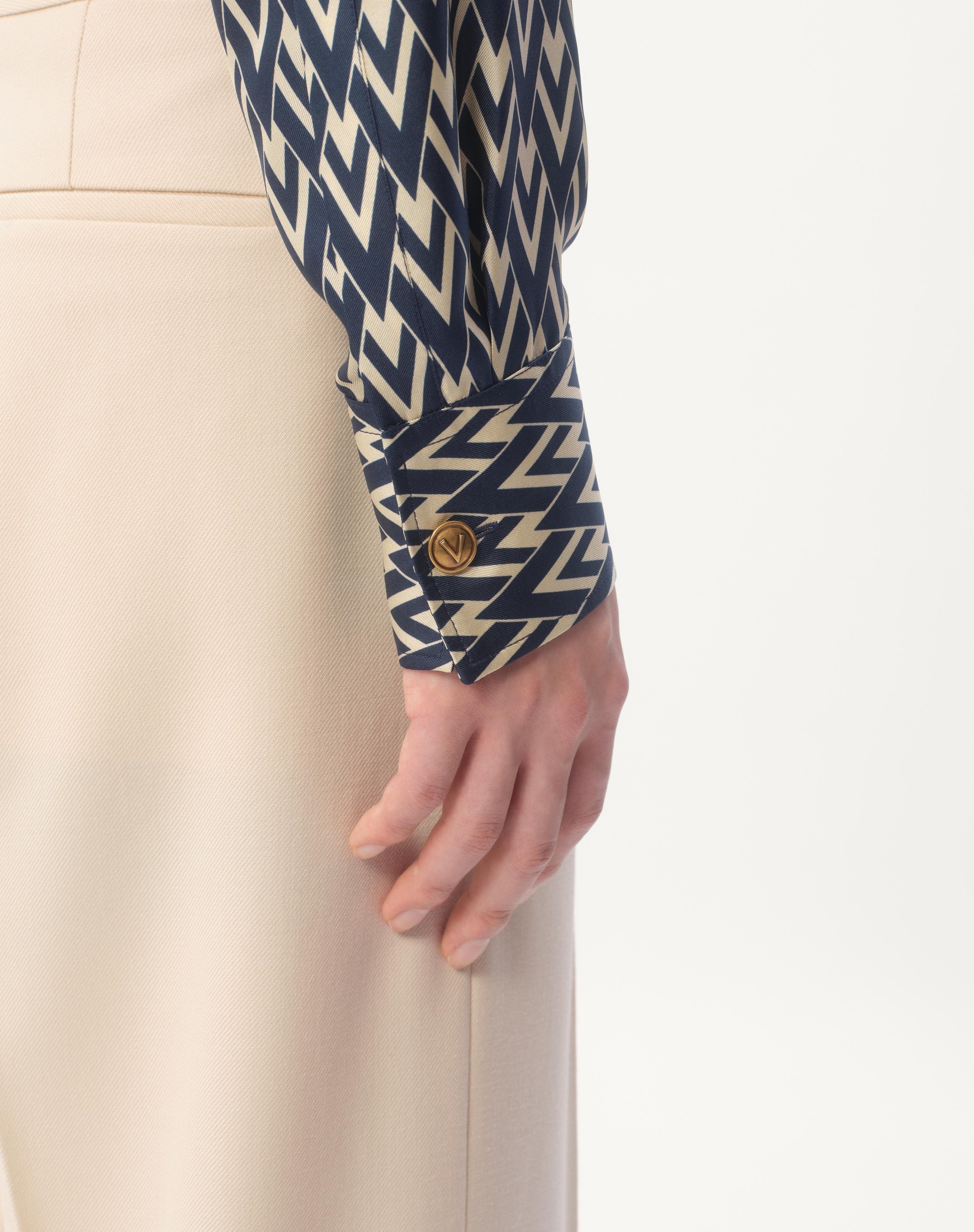 SILK TWILL SHIRT WITH TOUTE LA V PRINT - 3