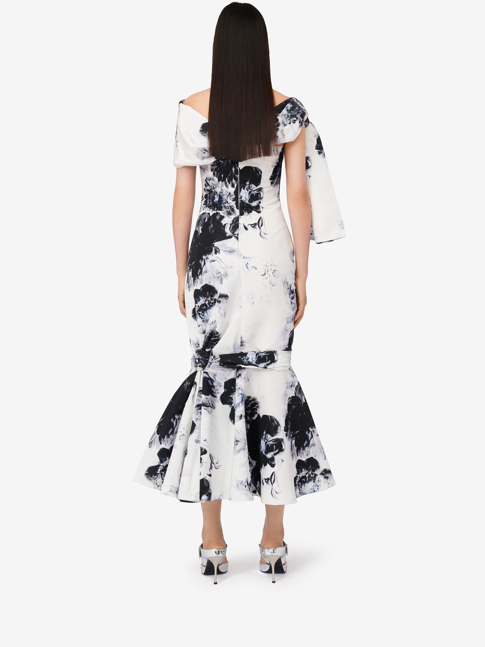 Women's Chiaroscuro Off-the-shoulder Dress in White/black/electric Blue - 4