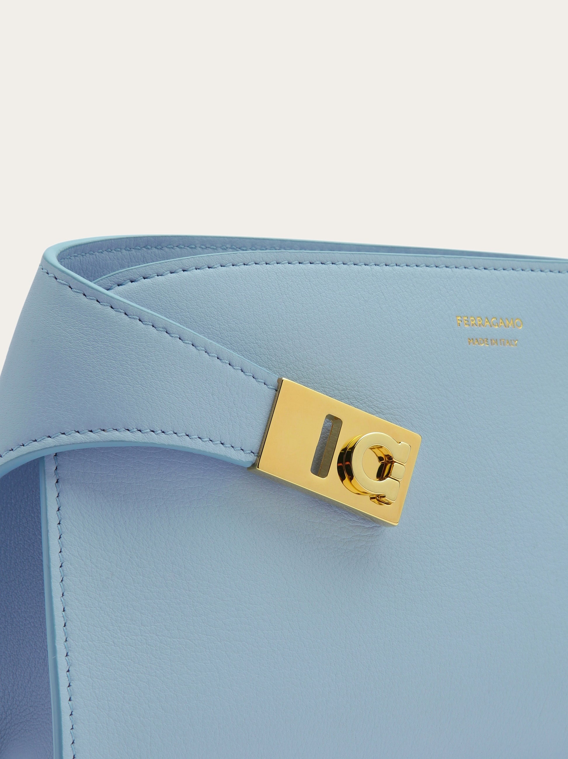 Hug crossbody bag - 6