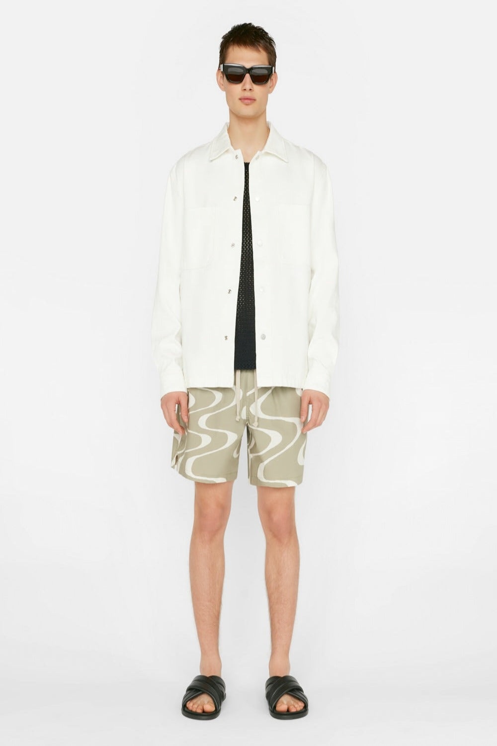 Abstract Wave Graphic Short in Sand Beige Print - 2