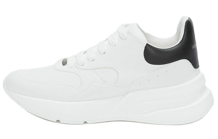 Alexander McQueen Oversized Runner 'White Black' 575425WHRU39034 - 2
