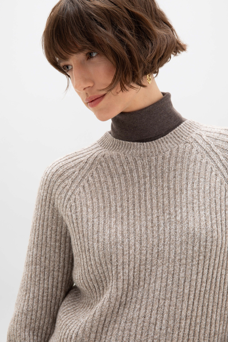 Johnstons of Elgin Ribbed Cashmere Beige Jumper outlook